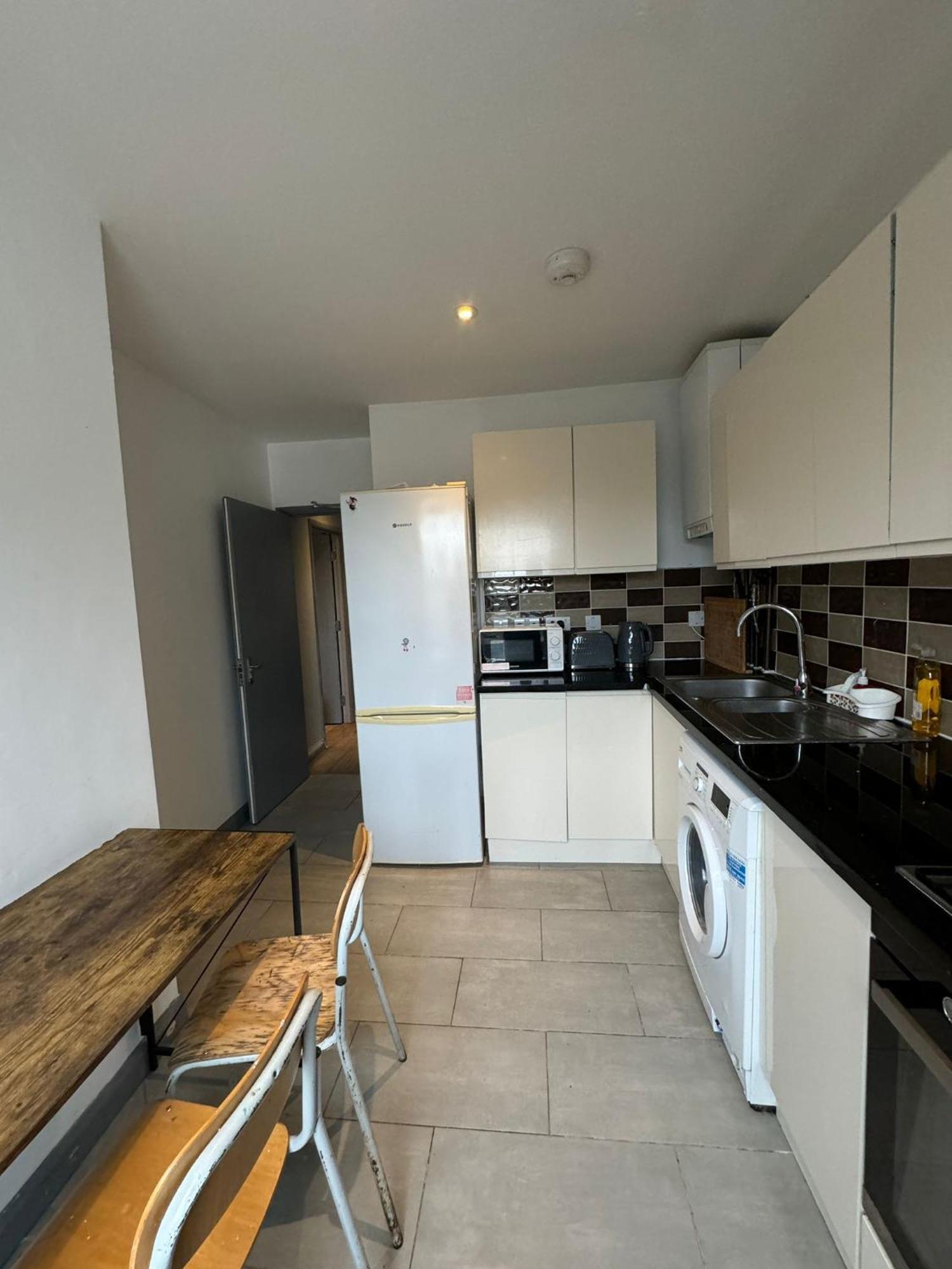 2 Bedroom Flat In Euston 2 Mins Away From Station, No Lift Londyn Zewnętrze zdjęcie